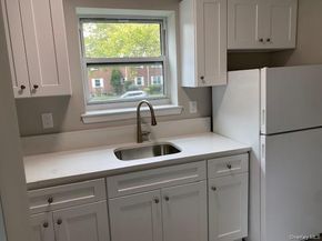 260-18 75th Avenue 1st fl, Glen Oaks NY 11004