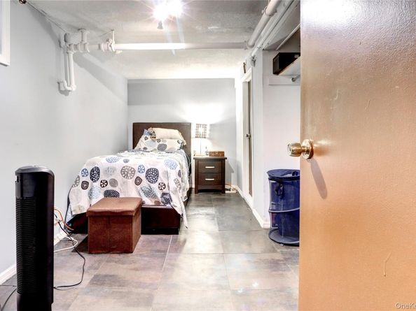 6510 80th Avenue, Glendale NY 11385