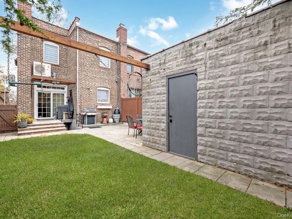 64-68 83 Place, Middle Village NY 11379