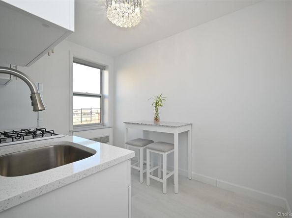 100-25 Queens Boulevard 7M, Forest Hills NY 11375