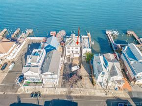 925 W Park Avenue, Long Beach NY 11561