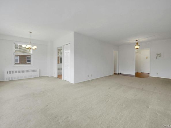 260 Garth Road 4E4, Scarsdale NY 10583