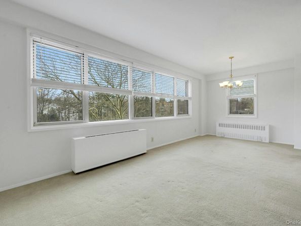 260 Garth Road 4E4, Scarsdale NY 10583