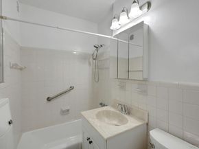 260 Garth Road 4E4, Scarsdale NY 10583