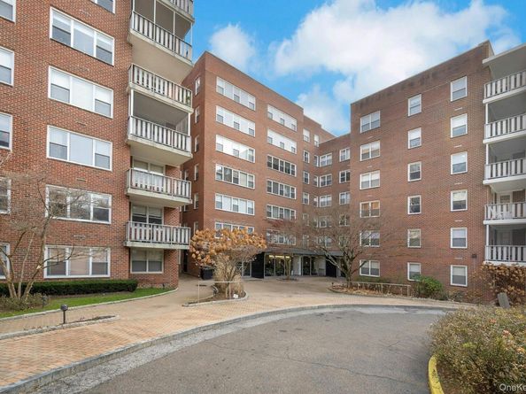 260 Garth Road 4E4, Scarsdale NY 10583