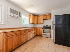 1139 Waverly Avenue, Farmingville NY 11738