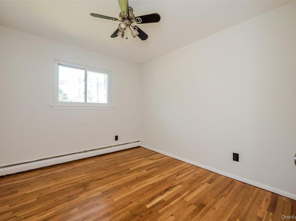 1139 Waverly Avenue, Farmingville NY 11738