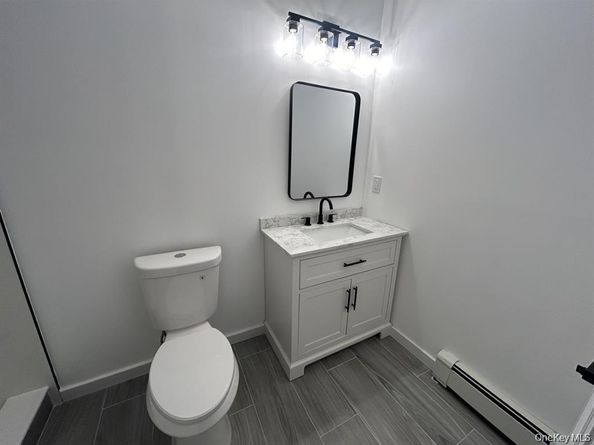 5 Norfolk Court, Coram NY 11727