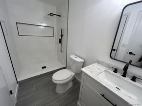 5 Norfolk Court, Coram NY 11727