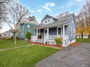 35 Andrew Avenue, Islip Terrace NY 11752