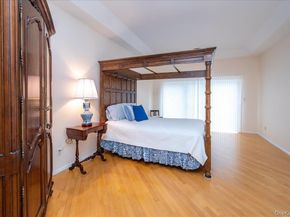 205 Windwatch Drive, Hauppauge NY 11788