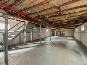 216-23 136th Road, Laurelton NY 11413