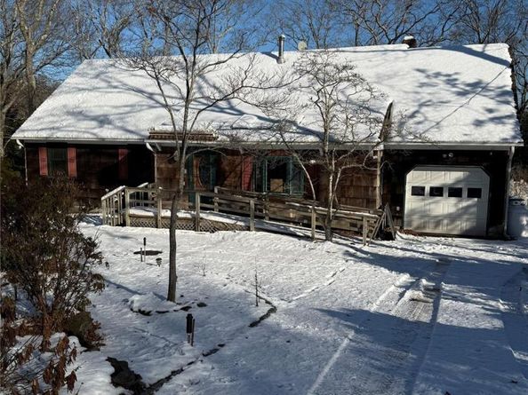 3 Fairview Road, Hampton Bays NY 11946