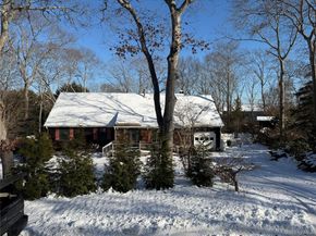 3 Fairview Road, Hampton Bays NY 11946
