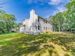 7 9th Street, Center Moriches NY 11934