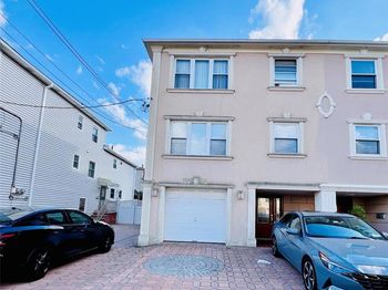 208-18 15th Road