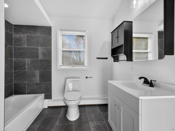 14 Muncey Road, Bay Shore NY 11706