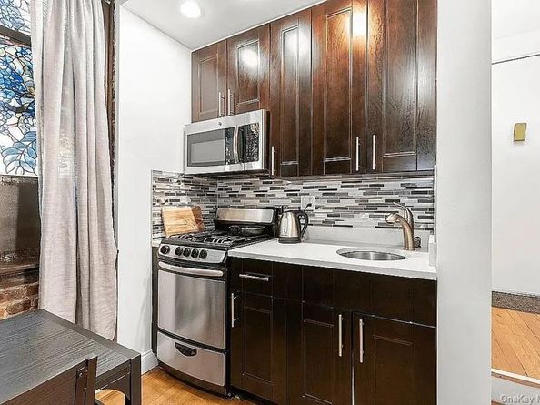 21-37 33rd Street 1E, Astoria NY 11103