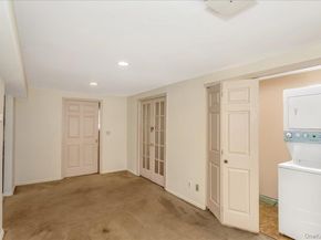 25 Estate Road, Smithtown NY 11787