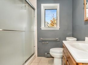 25 Estate Road, Smithtown NY 11787