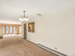 25 Estate Road, Smithtown NY 11787