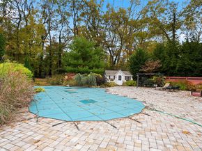 5 Fieldway Court, Huntington NY 11743