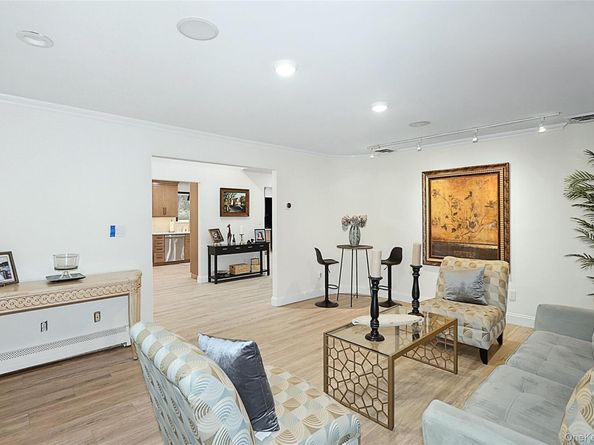 5 Fieldway Court, Huntington NY 11743