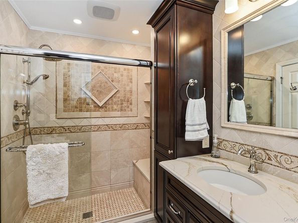 5 Fieldway Court, Huntington NY 11743