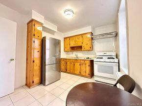 38-15 149 Street 3C, Flushing NY 11354