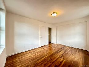 38-15 149 Street 3C, Flushing NY 11354