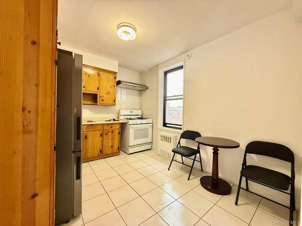 38-15 149 Street 3C, Flushing NY 11354