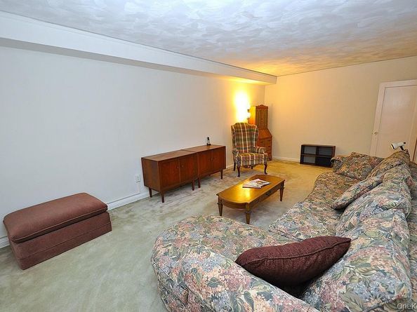 253 Garth Road 1S, Scarsdale NY 10583