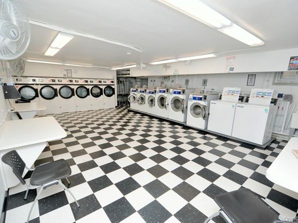 253 Garth Road 1S, Scarsdale NY 10583