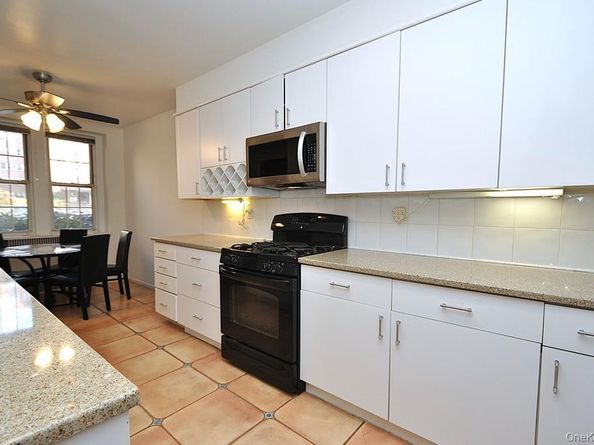 253 Garth Road 1S, Scarsdale NY 10583