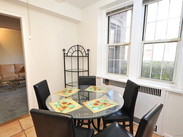 253 Garth Road 1S, Scarsdale NY 10583