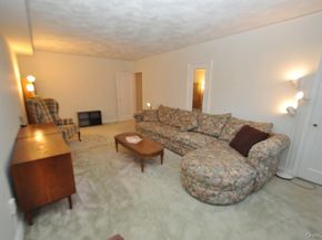 253 Garth Road 1S, Scarsdale NY 10583