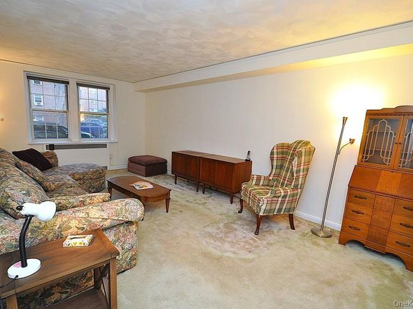 253 Garth Road 1S, Scarsdale NY 10583