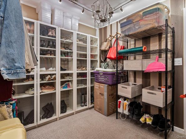 44 3rd Street, Brentwood NY 11717