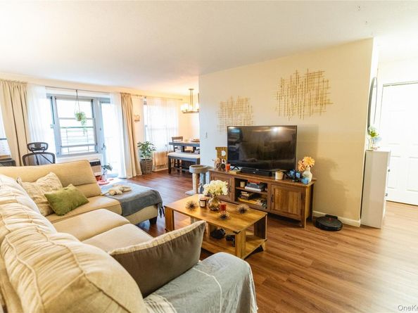 3410 De Reimer Avenue 7F, Bronx NY 10475