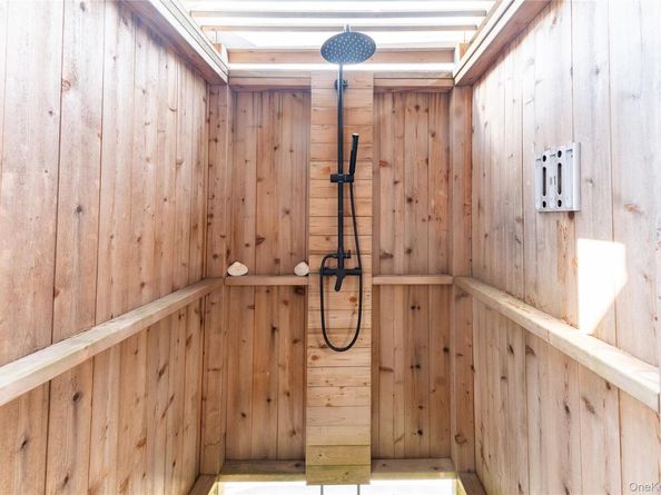 31 Atlantic Avenue, Seaview NY 11770