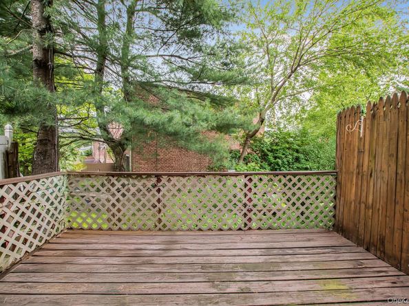 88 Parkway North, Yonkers NY 10704