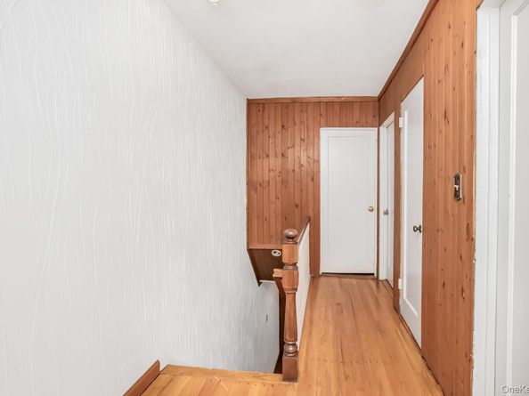 88 Parkway North, Yonkers NY 10704