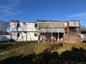 10 Armell Street, Huntington Station NY 11746