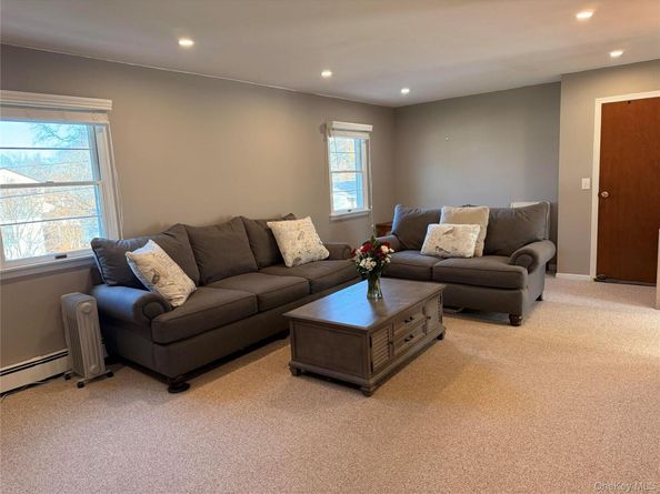 10 Armell Street, Huntington Station NY 11746