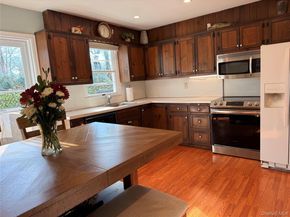 10 Armell Street, Huntington Station NY 11746