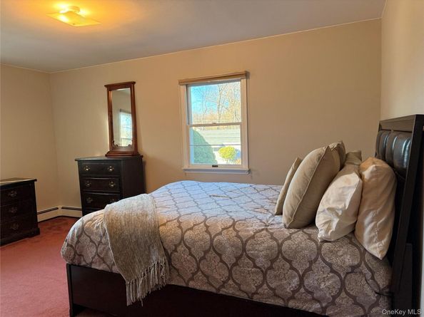 10 Armell Street, Huntington Station NY 11746