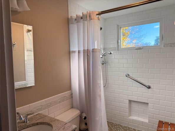 10 Armell Street, Huntington Station NY 11746