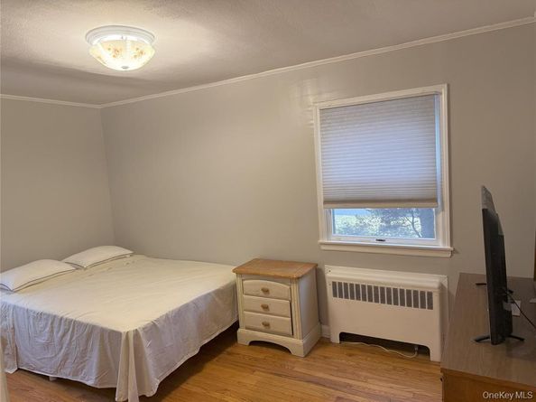 10 Armell Street, Huntington Station NY 11746