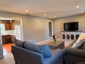 10 Armell Street, Huntington Station NY 11746