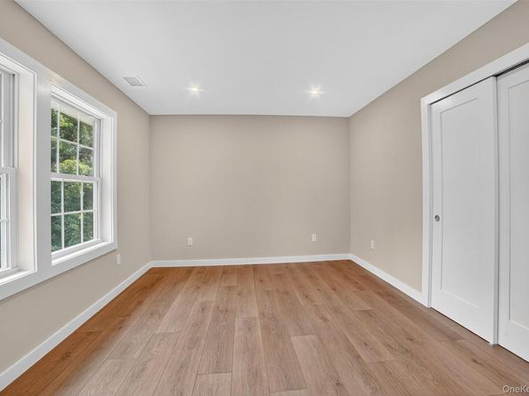 24 Ross Drive, Yorktown Heights NY 10598
